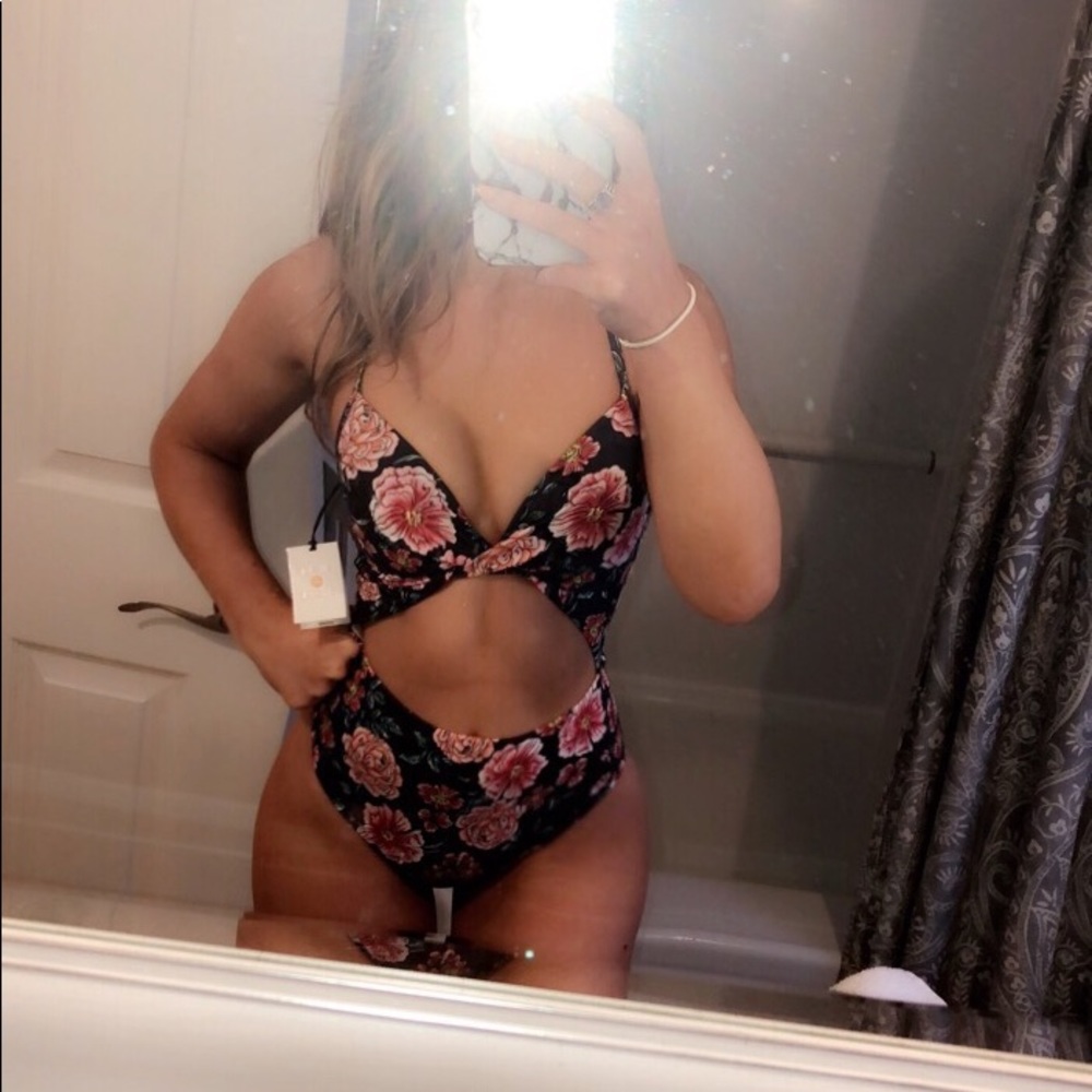 One Piece Bathingsuit